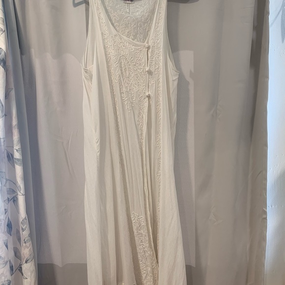 Free People “Sleep Robe” - Picture 2 of 4